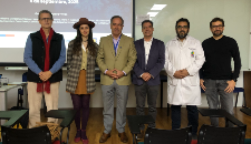 Doctor Steffen Härtel, director del proyecto; Bárbara Torres, de la Subdirección de Innovación; doctor Miguel O'Ryan, decano de la Facultad de Medicina; doctor Emilio Herrera, director del ICBM; doctor Paul Délano, director académico del HCUCH, y doctor Guillermo Cabrera, codirector del proyecto